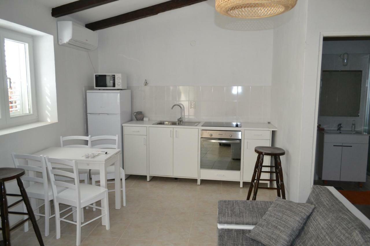 Apartments Martinis 비스 외부 사진